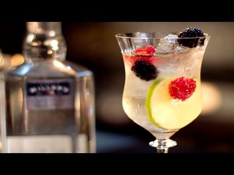 Sangria Blanc – Raising the Bar with Jamie Boudreau – Small Screen